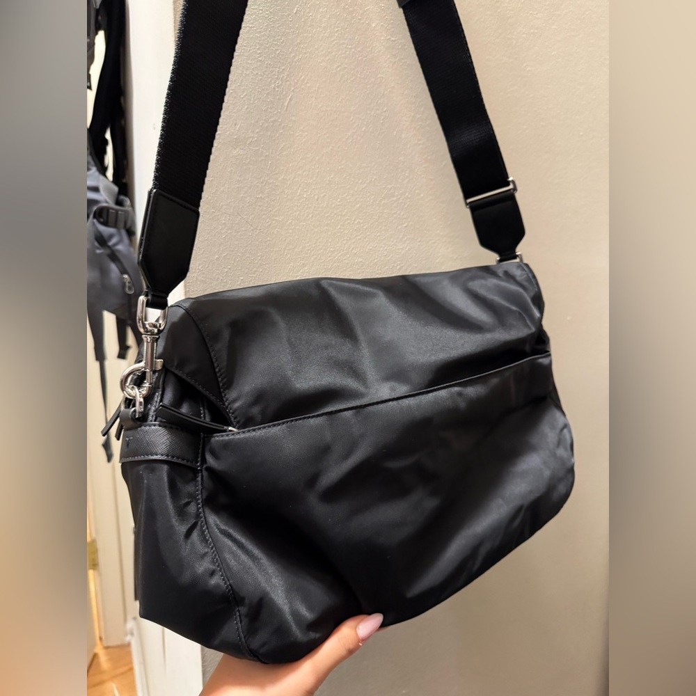 Tory Burch bag - Picture 2 of 7